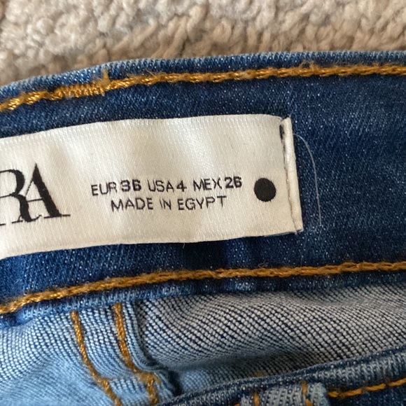Skinny Zara jeans never worn - Picture 2 of 4